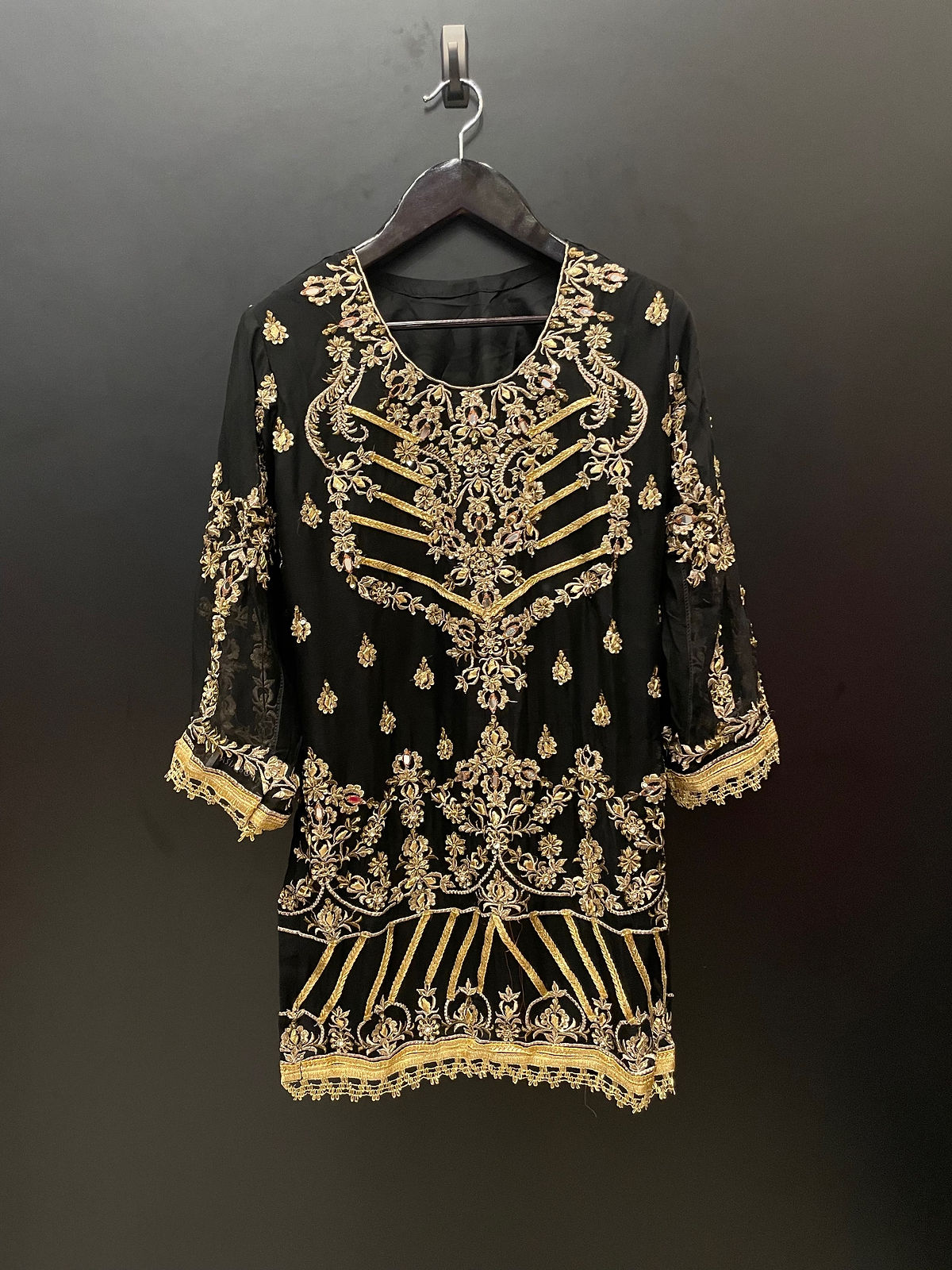 Embroidered Pakistani 3 PCs Suit