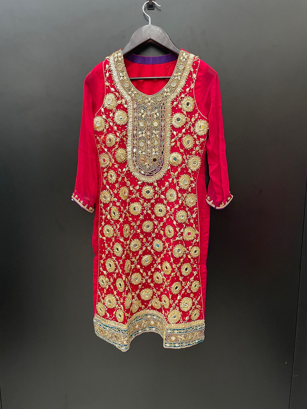 Embroidered Pakistani 3 Pcs Suit