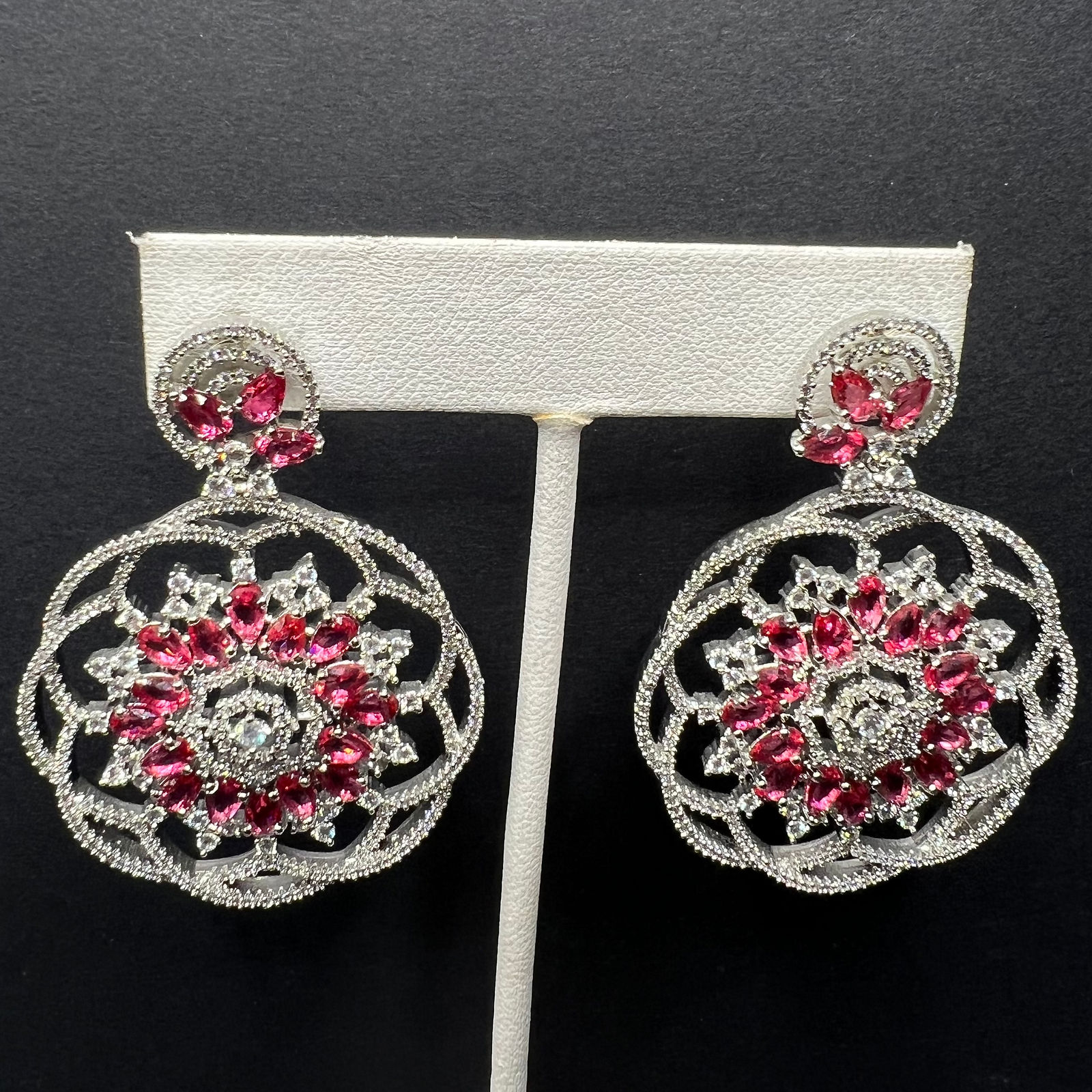 Stunning Silver & Pink dangling earrings 